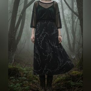 Fashion Bug Whimsigoth Dark Floral Maxi Skirt Large Cottage Fairy Grunge Vtg 90s